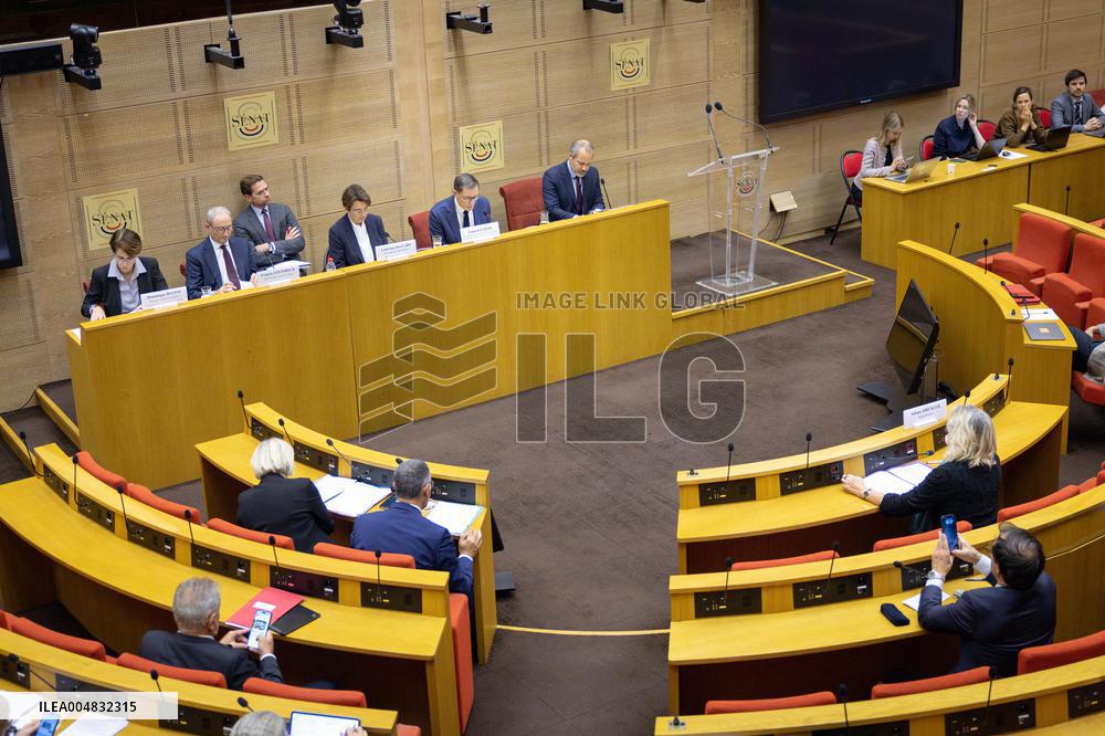 Laurence de Cars At Hearing After Robbery at the Louvre Museum - Paris AJ