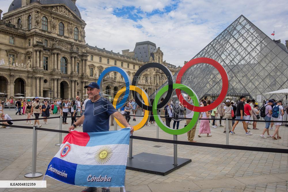 Illustration - Louvre - Paris