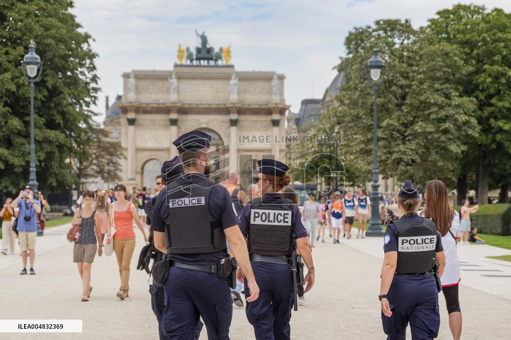 Illustration - Louvre - Paris