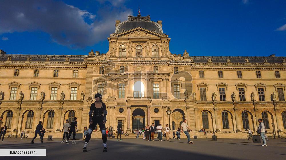Illustration - Louvre - Paris