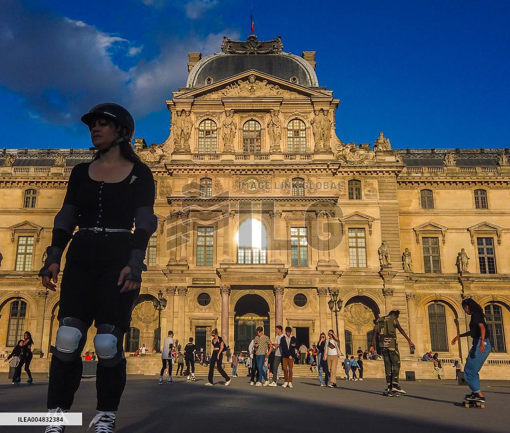 Illustration - Louvre - Paris