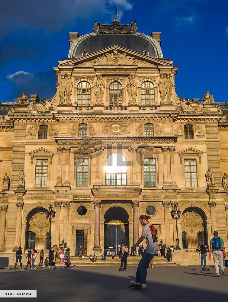 Illustration - Louvre - Paris