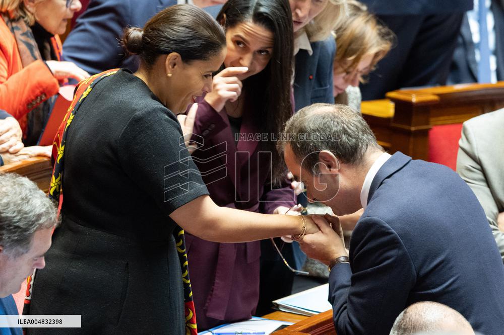 Questions to the government at the National Assembly - Paris