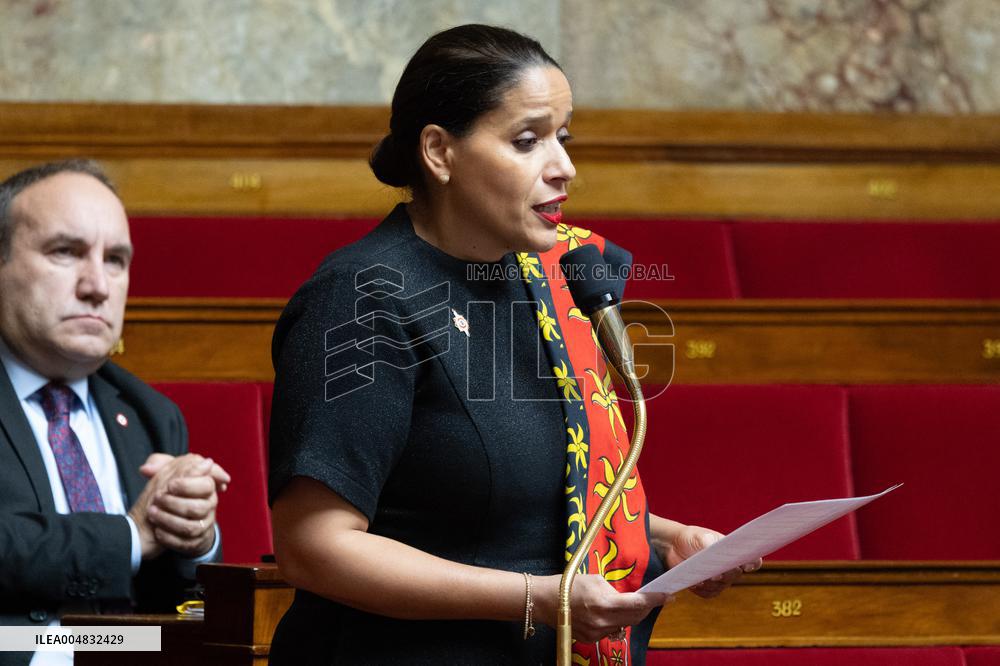Questions to the government at the National Assembly - Paris