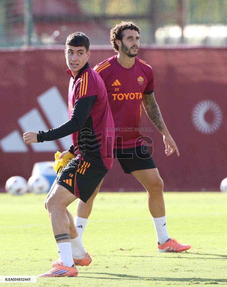 CALCIO - UEFA Europa League - AS Roma - Press Conference and Training