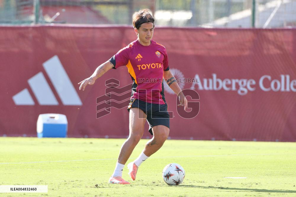 CALCIO - UEFA Europa League - AS Roma - Press Conference and Training