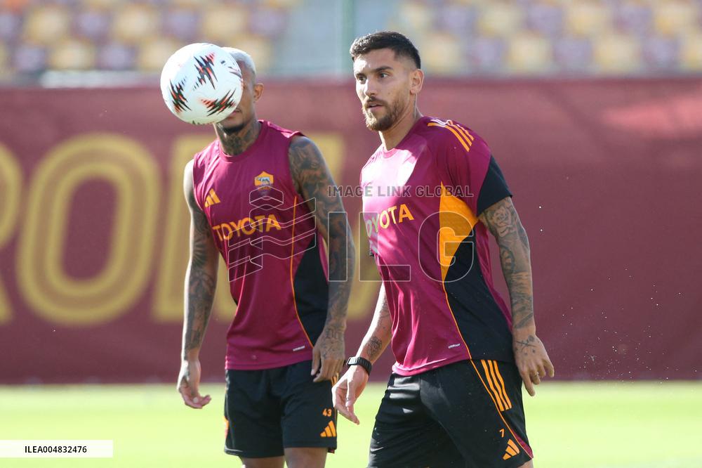 CALCIO - UEFA Europa League - AS Roma - Press Conference and Training