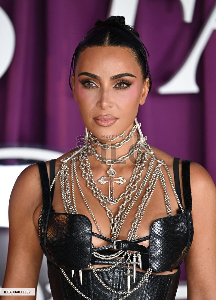 All s Fair Premiere - London