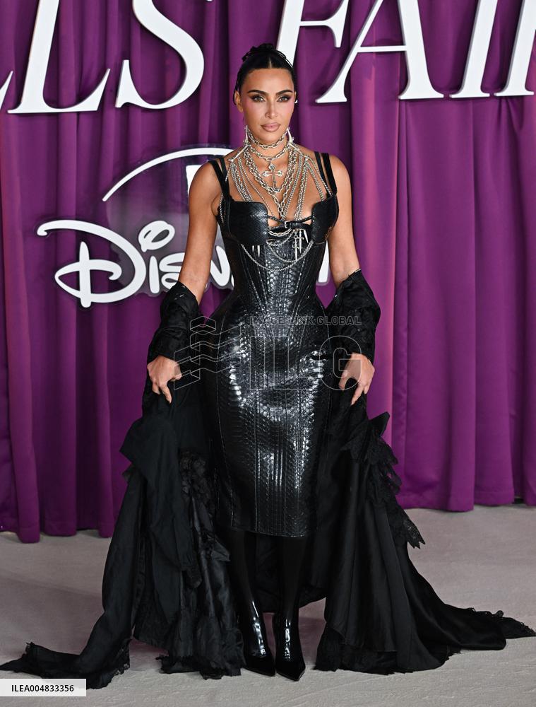 All s Fair Premiere - London