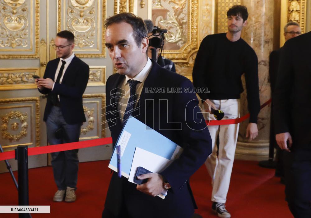 Session of questions to the government at The French Senate - Paris