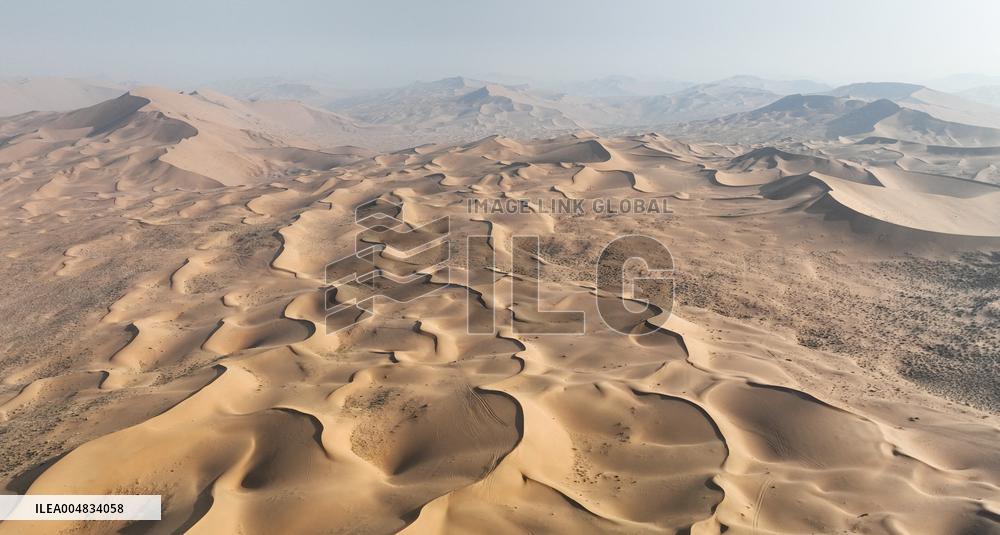 Badain Jaran Desert Illustrations - China