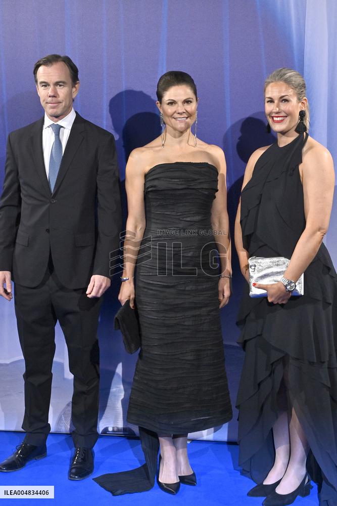 VICTORIA GLOBAL CHANGE AWARD