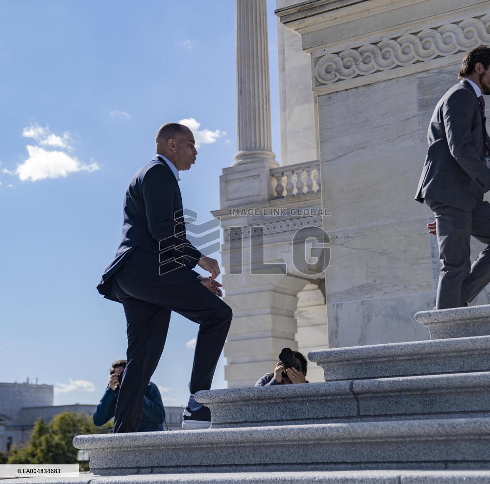 Leader Jeffries Press Conference