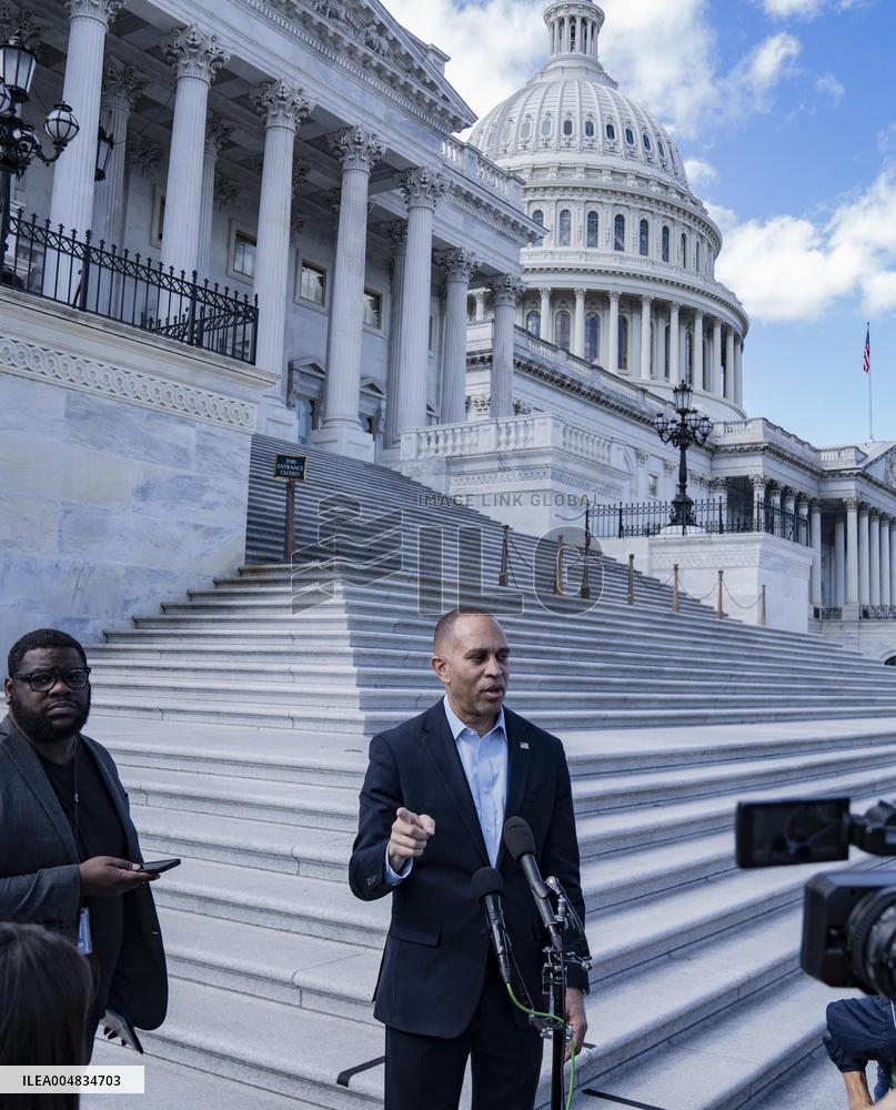 Leader Jeffries Press Conference