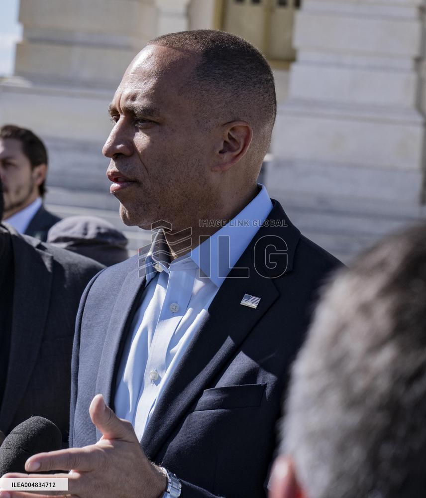 Leader Jeffries Press Conference