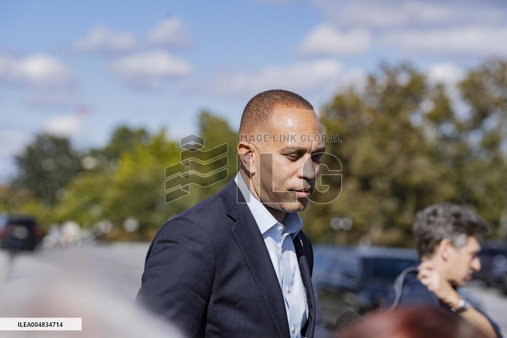 Leader Jeffries Press Conference