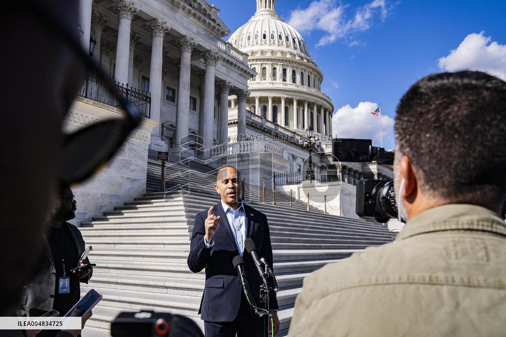 Leader Jeffries Press Conference