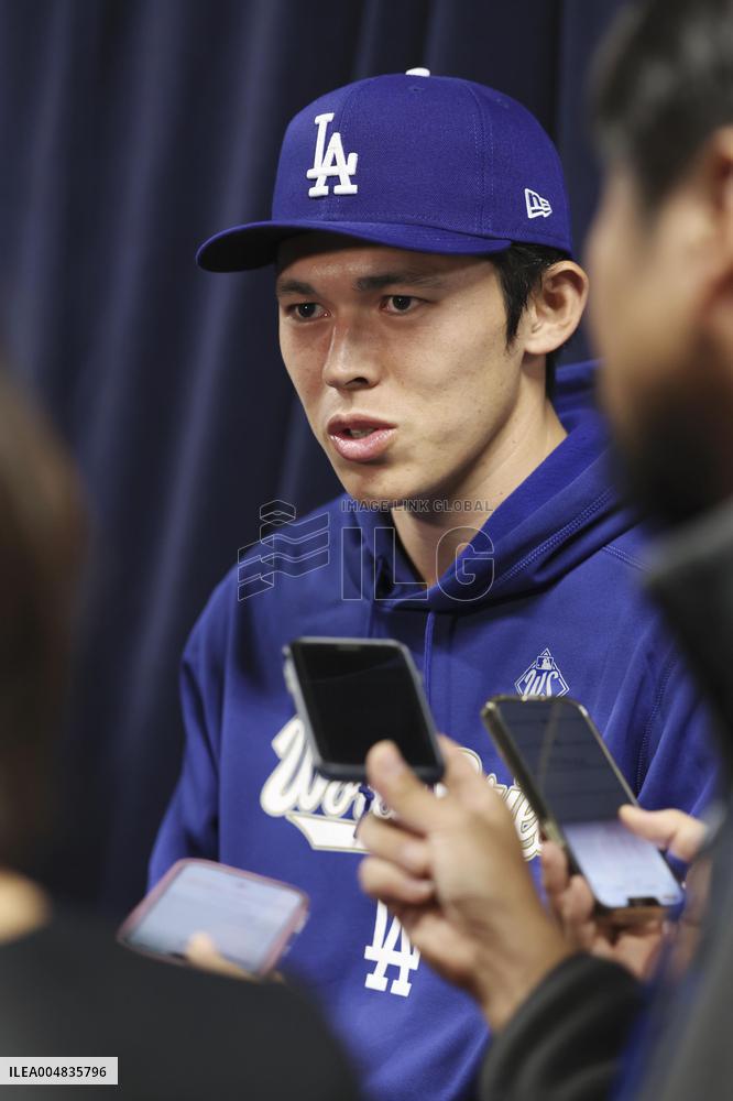 Baseball: Dodgers pitcher Sasaki ahead of World Series