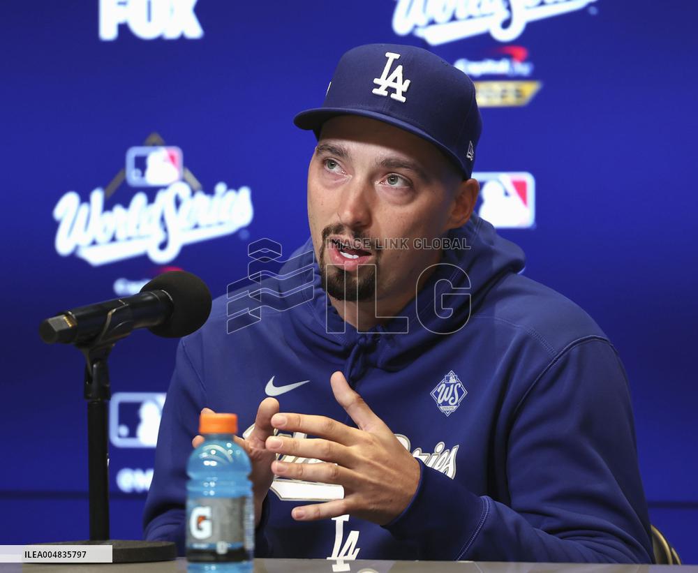 Baseball: Dodgers pitcher Snell ahead of World Series