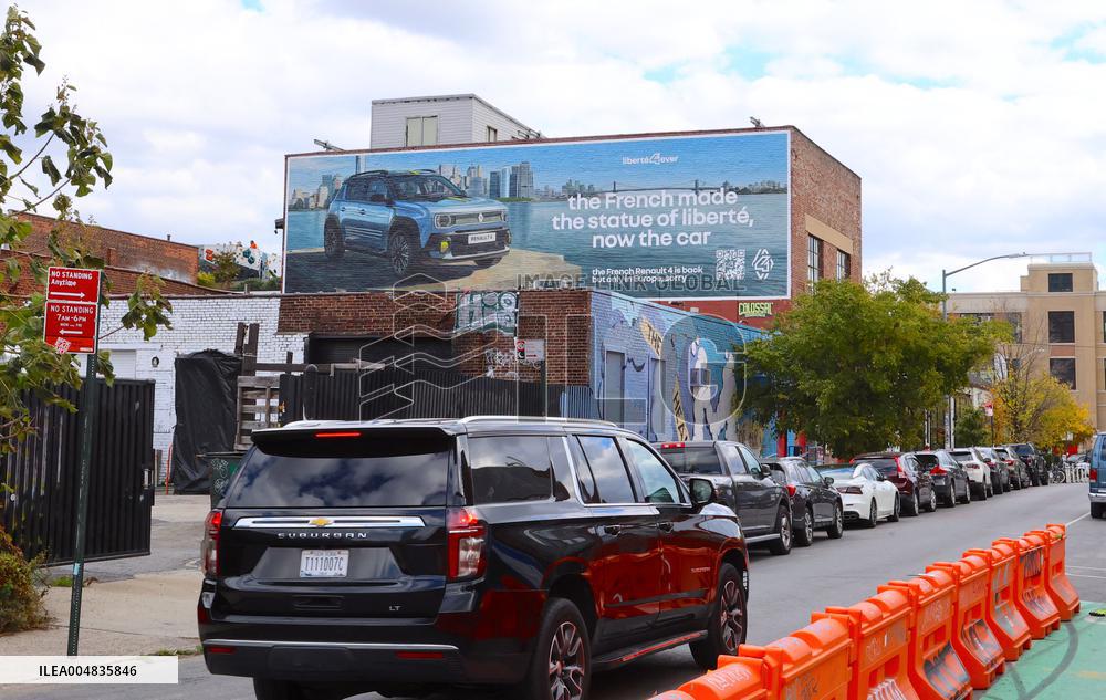 Renault 4 E Tech Advertising Wall in Brooklyn - NYC