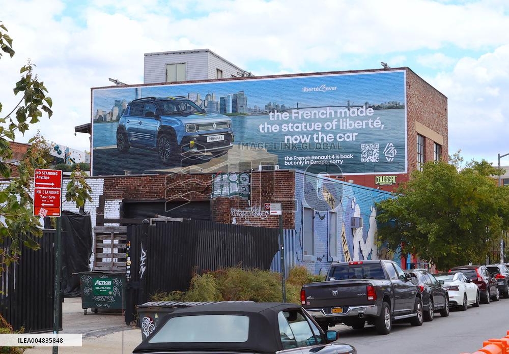 Renault 4 E Tech Advertising Wall in Brooklyn - NYC