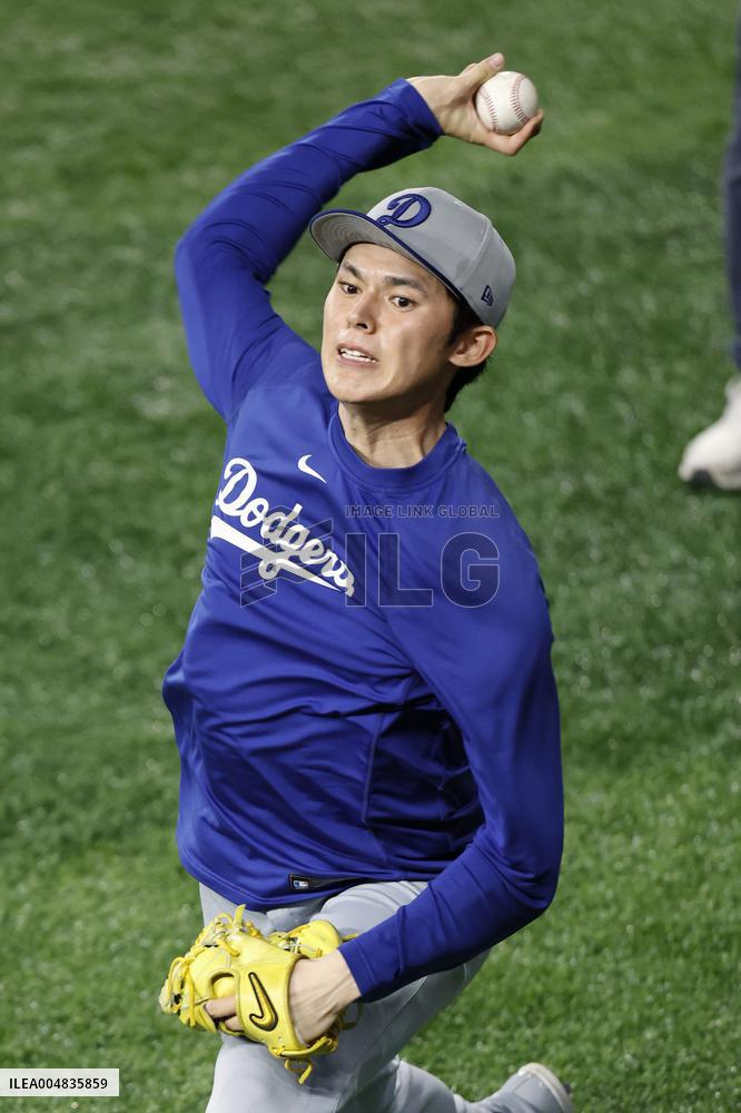 Baseball: Dodgers pitcher Sasaki ahead of World Series