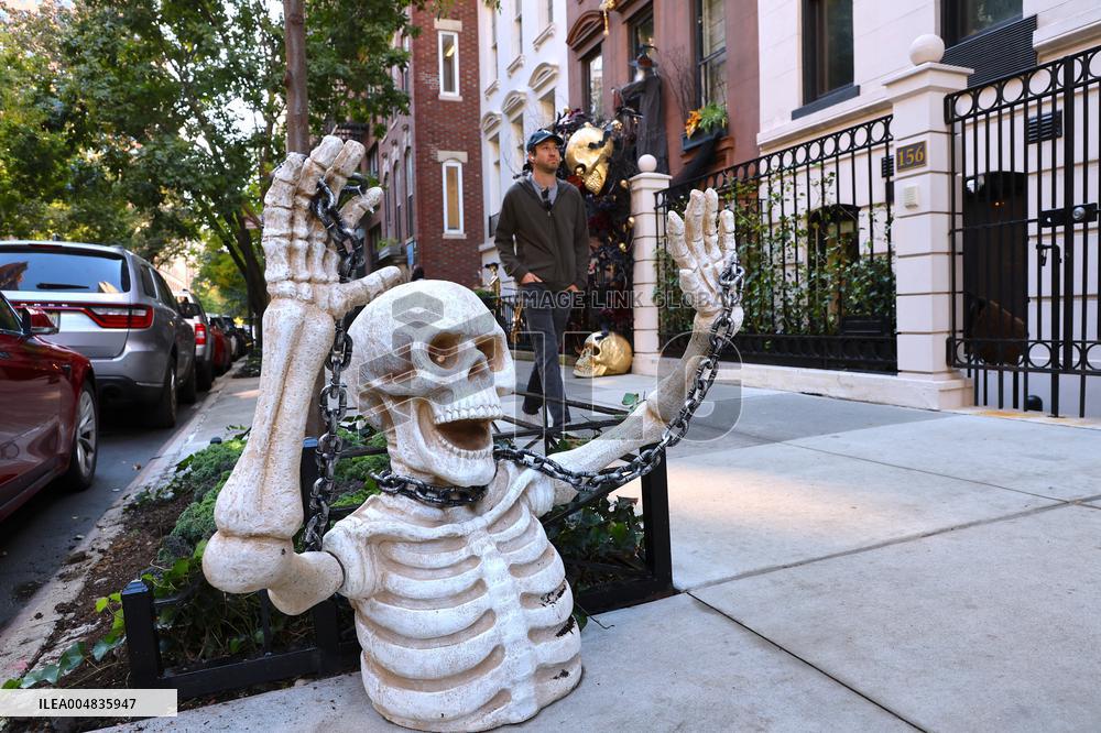 Halloween Decorations - NYC