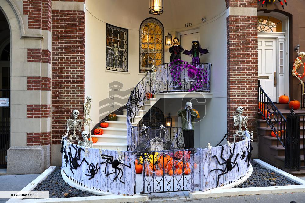 Halloween Decorations - NYC