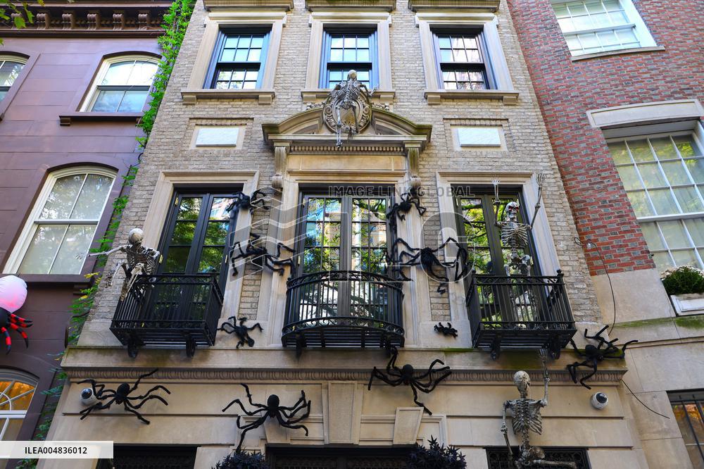 Halloween Decorations - NYC