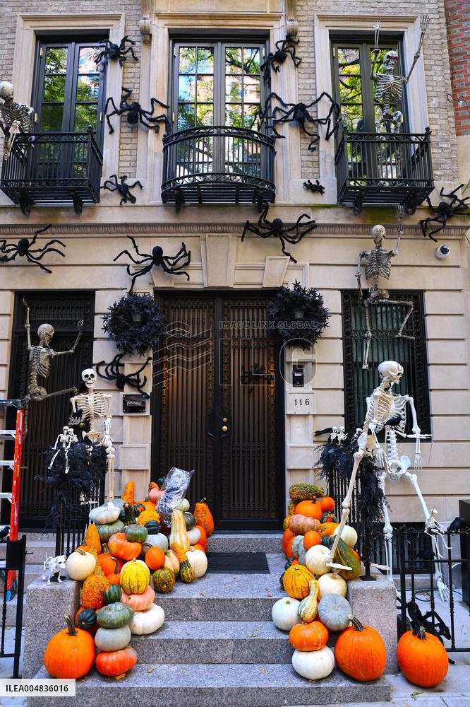 Halloween Decorations - NYC