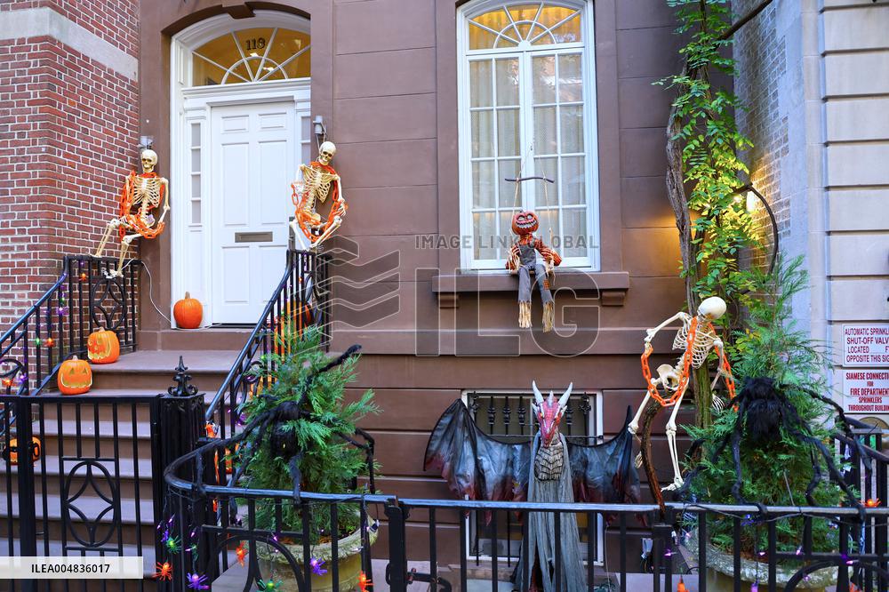 Halloween Decorations - NYC