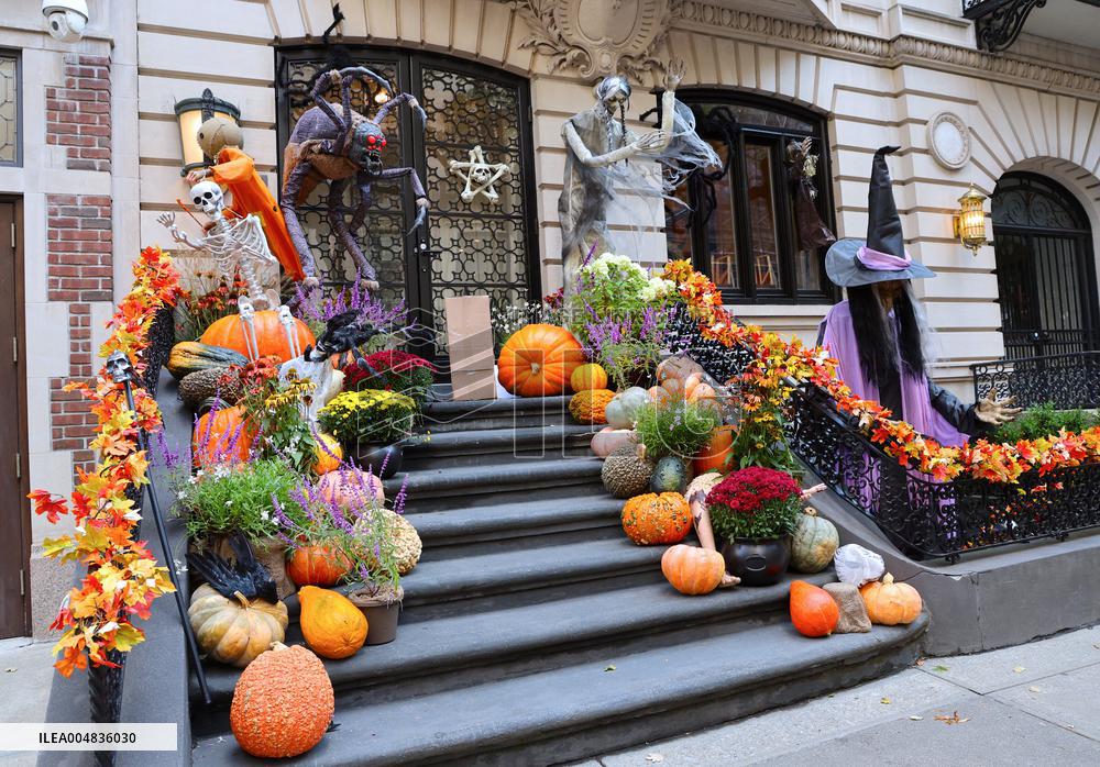 Halloween Decorations - NYC
