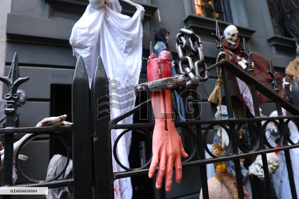Halloween Decorations - NYC