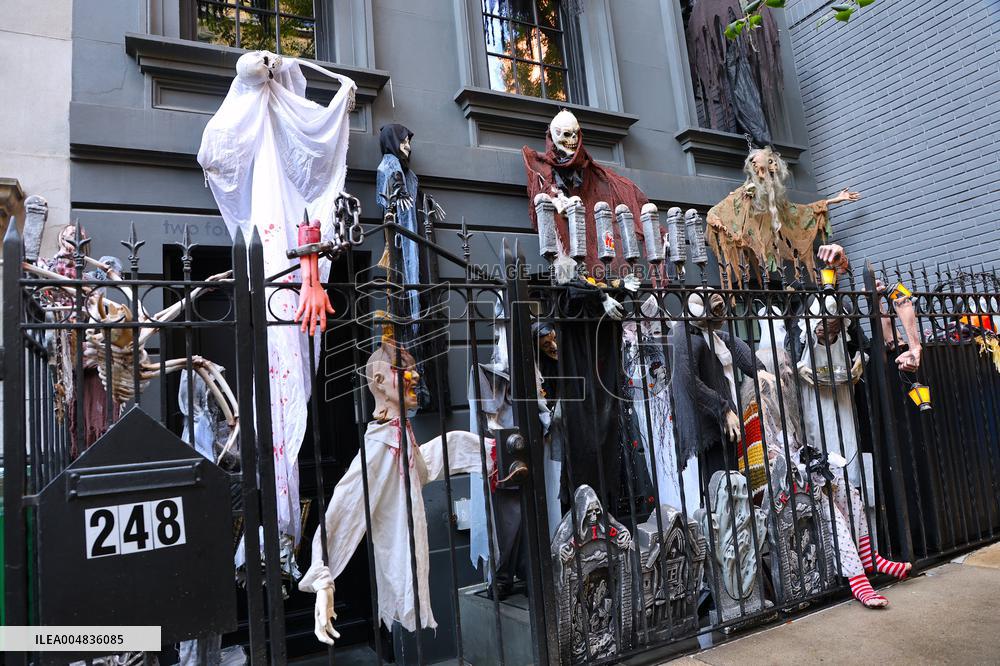 Halloween Decorations - NYC