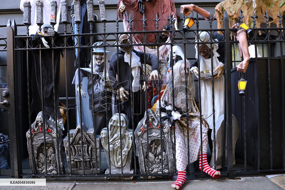 Halloween Decorations - NYC