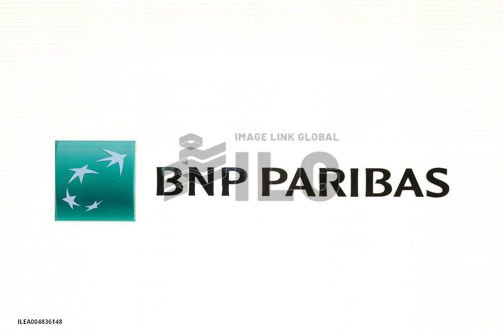 BNP Paribas Securities signboard and logo