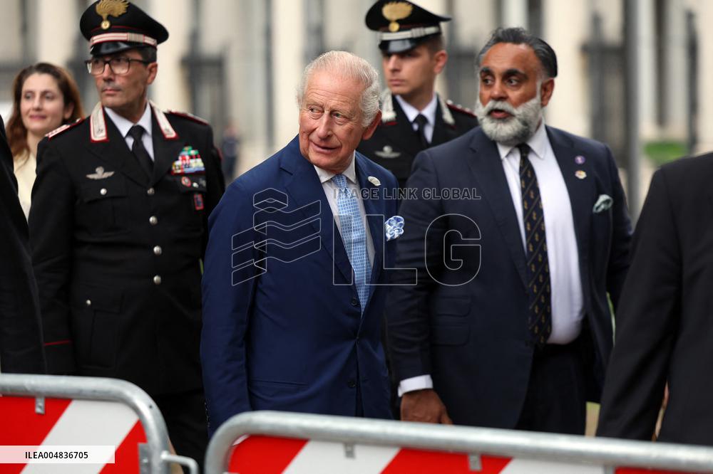Religion: King Charles III of England and Queen Camilla leave St. Paul's Basilica