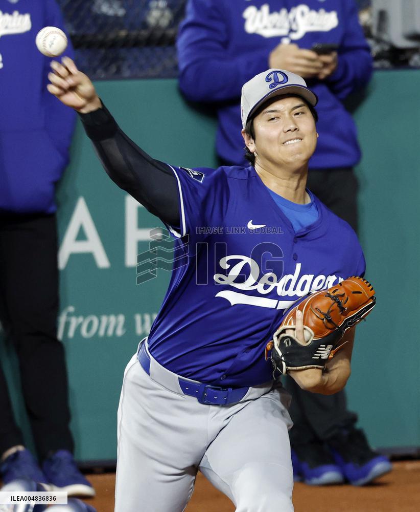 Baseball: Dodgers' Ohtani ahead of World Series