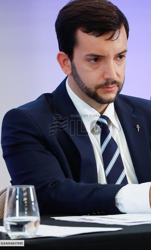 Le Rassemblement National presente son Contre Budgand economique and financier.