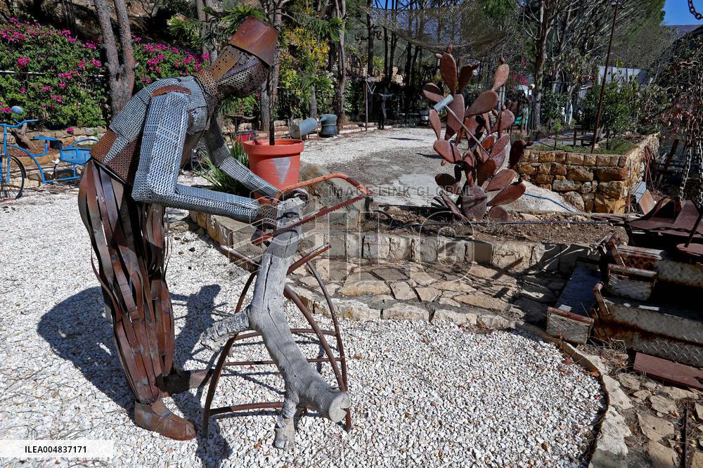 Artist Makes Artworks From Bullets And Shells - Lebanon