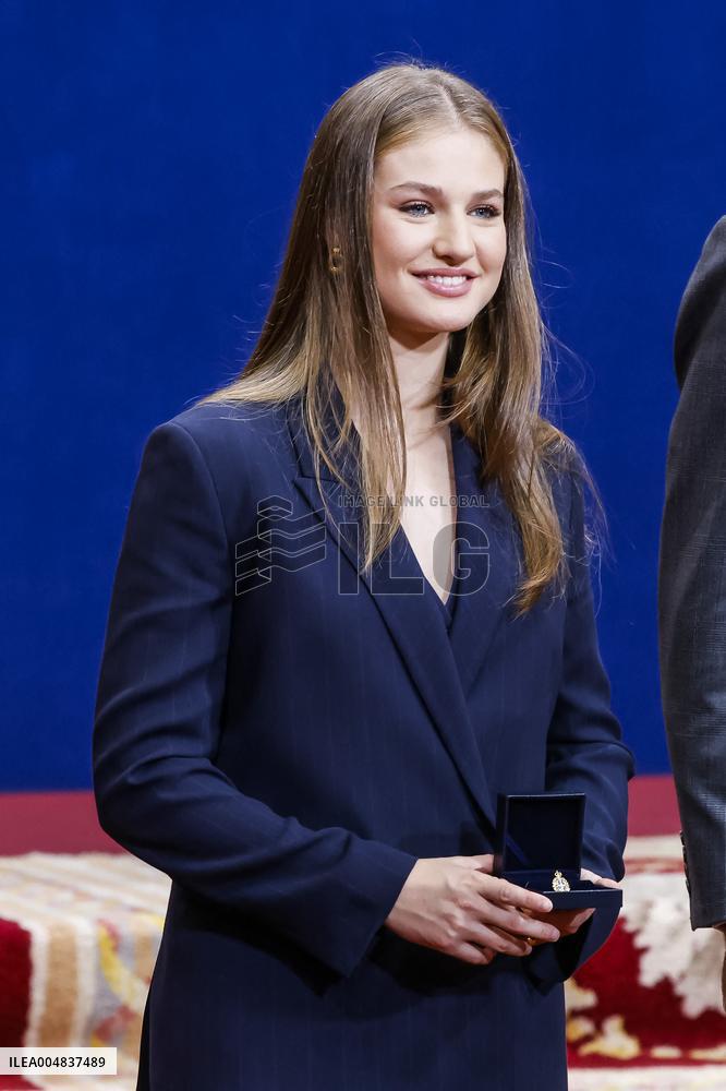 Royals Deliver Medal of Honor To Winners At Princess of Asturias Awards - Spain