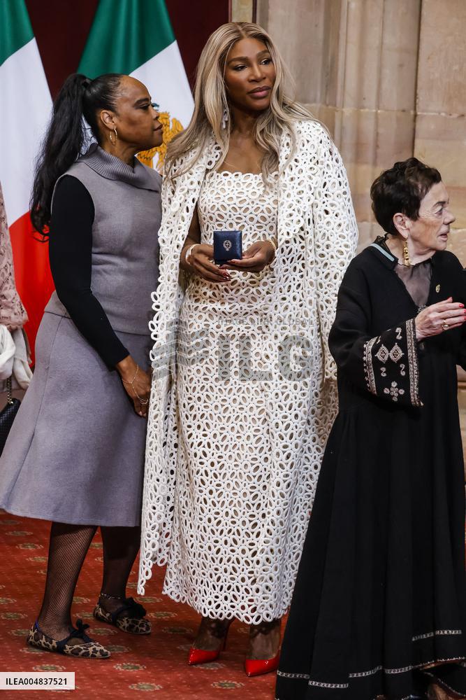 Royals Deliver Medal of Honor To Winners At Princess of Asturias Awards - Spain