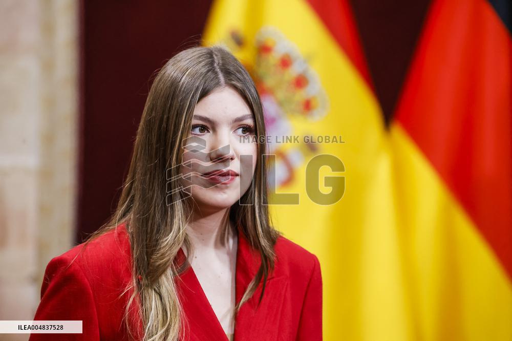 Royals Deliver Medal of Honor To Winners At Princess of Asturias Awards - Spain
