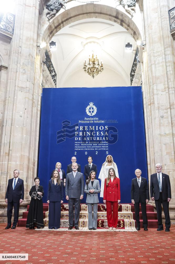 Royals Deliver Medal of Honor To Winners At Princess of Asturias Awards - Spain