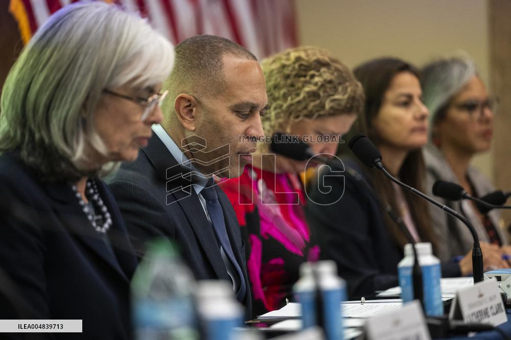 Democratic leadership, steering & policy committee hold hearing on the impacts of the republican shutdown