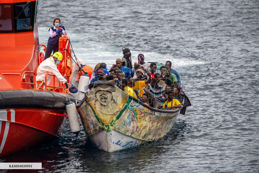 A Cayuco With 73 Migrants Arrive At El Hierro - Spain