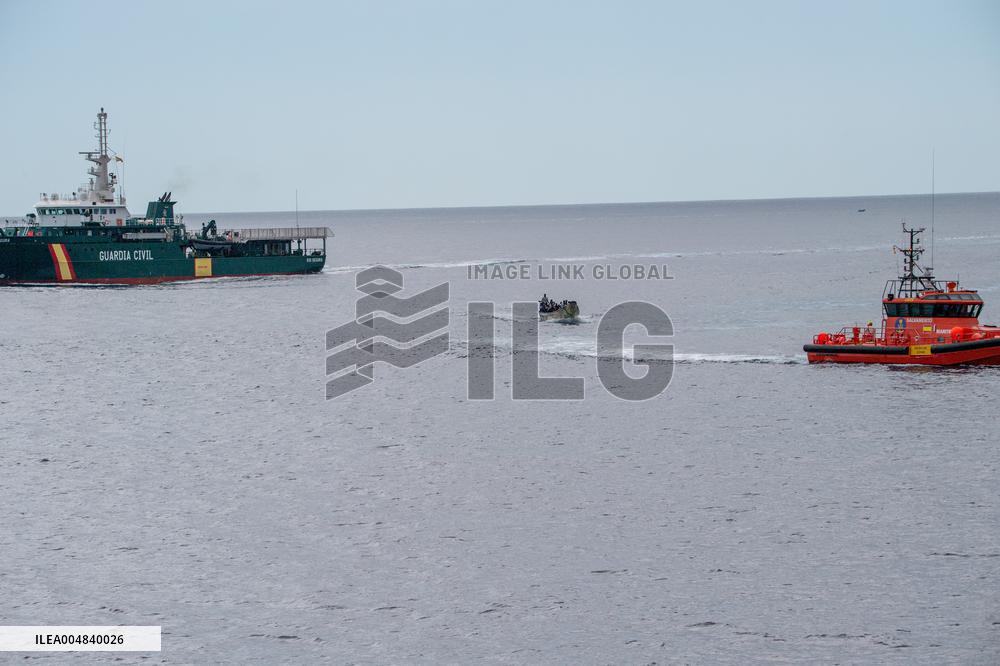 A Cayuco With 73 Migrants Arrive At El Hierro - Spain