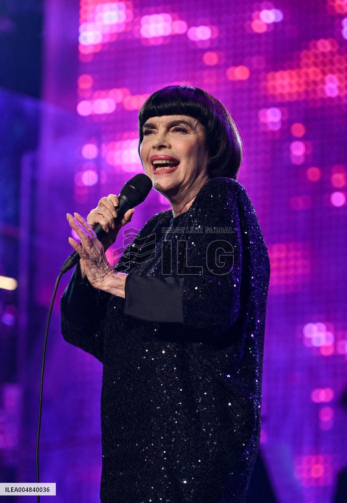 Mireille Matthieu Performs Live Concert At L'Olympia - Paris