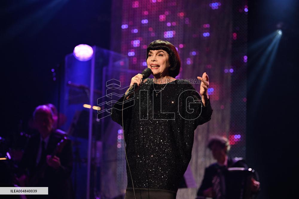 Mireille Matthieu Performs Live Concert At L'Olympia - Paris