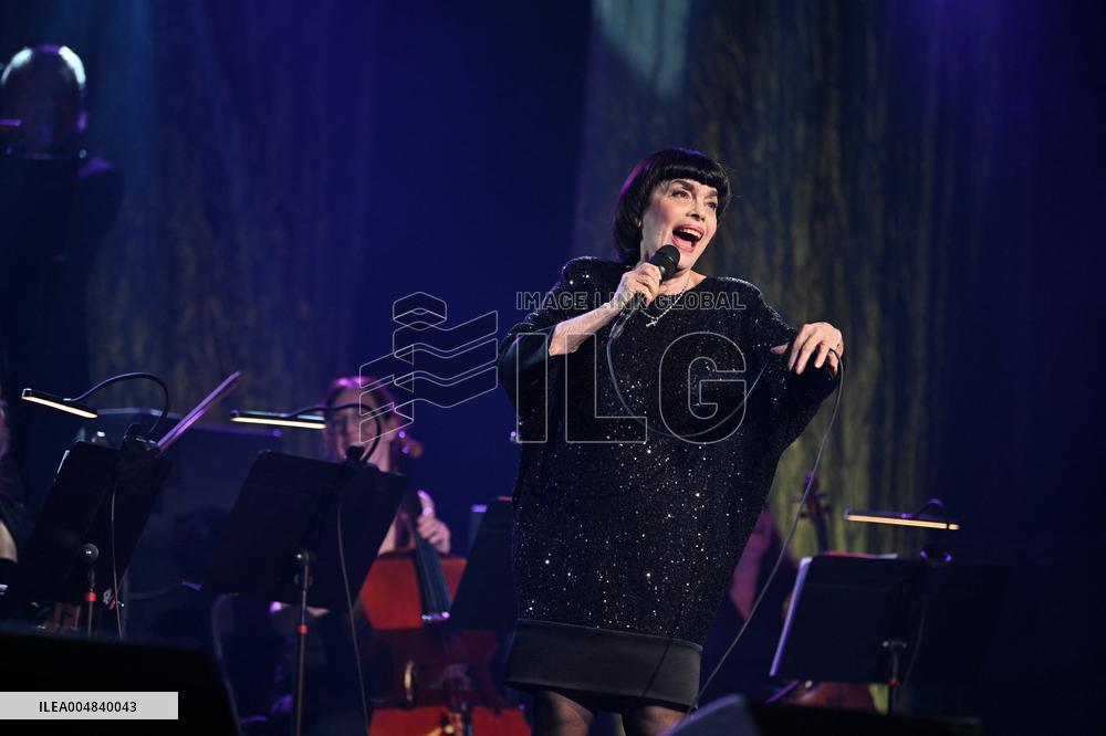 Mireille Matthieu Performs Live Concert At L'Olympia - Paris